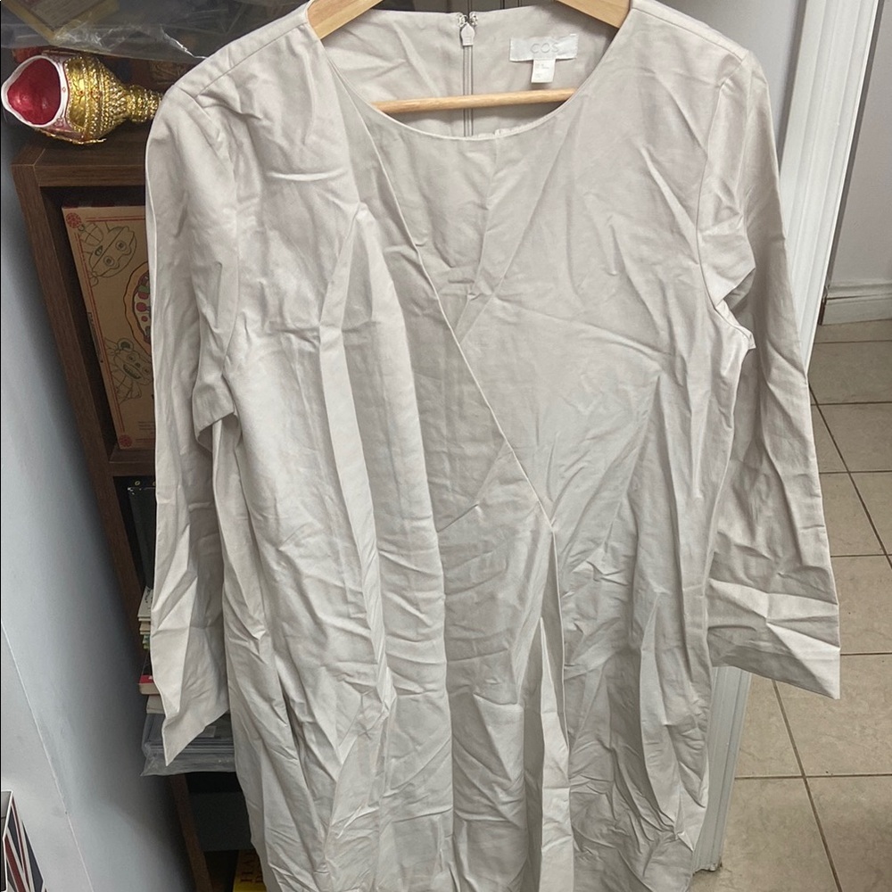 COS Light Gray Garment